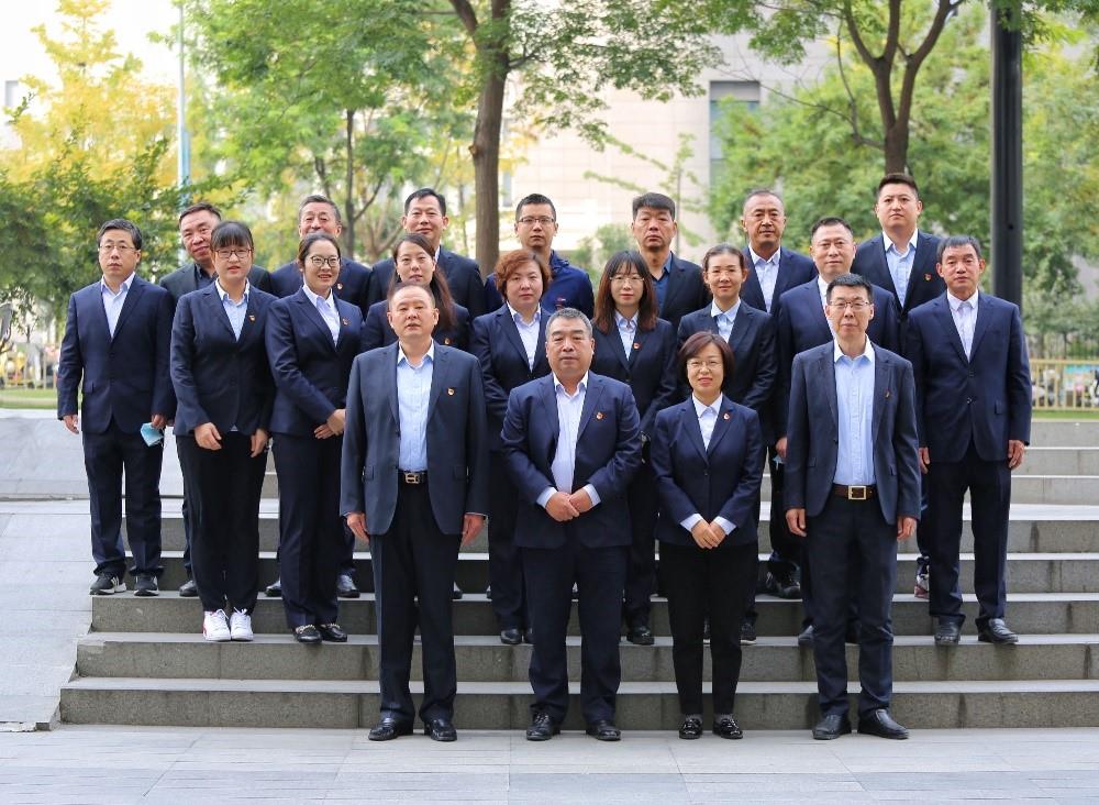 多元團(tuán)隊(duì)凝合力，同舟共濟(jì)揚(yáng)帆起