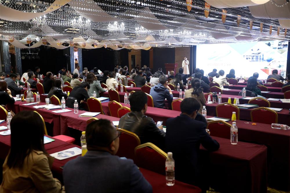 AI賦能產(chǎn)業(yè)生態(tài)！科創(chuàng)投集團旗下銀河數(shù)創(chuàng)空間舉辦濟南科創(chuàng)數(shù)創(chuàng)生態(tài)大會