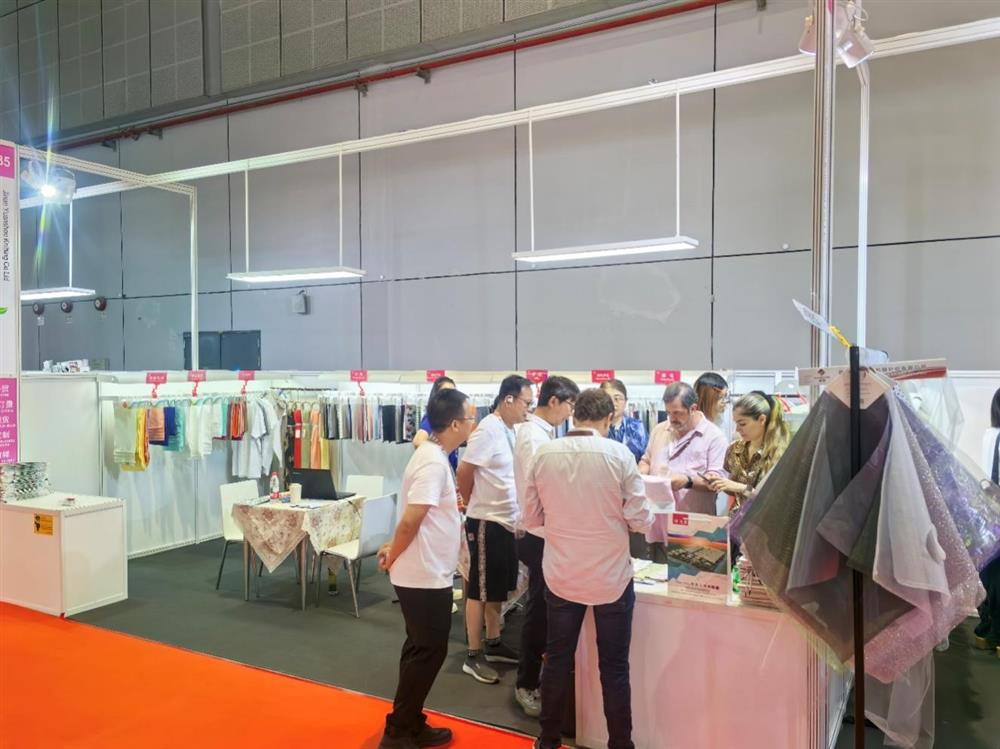 以科技綠色鏈接紡織商機！元首針織亮相2025中國國際紡織面料及輔料（秋冬）博覽會